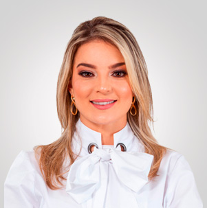 Dra. Júlia Guedes